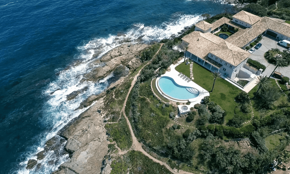 Luxury villa facade with Mediterranean garden in Saint‑Tropez Les Parcs